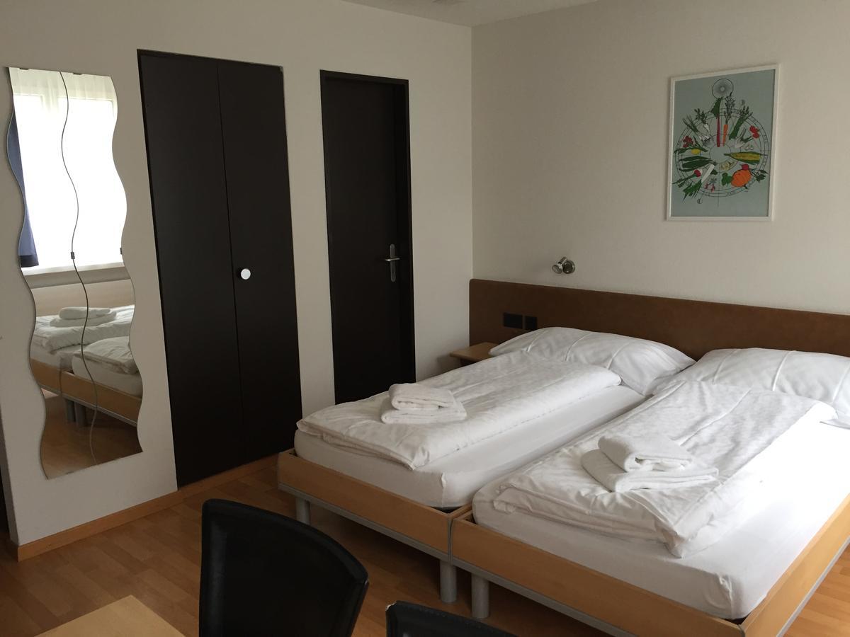 Hotel & Restaurant Stadthof Glarus Zewnętrze zdjęcie