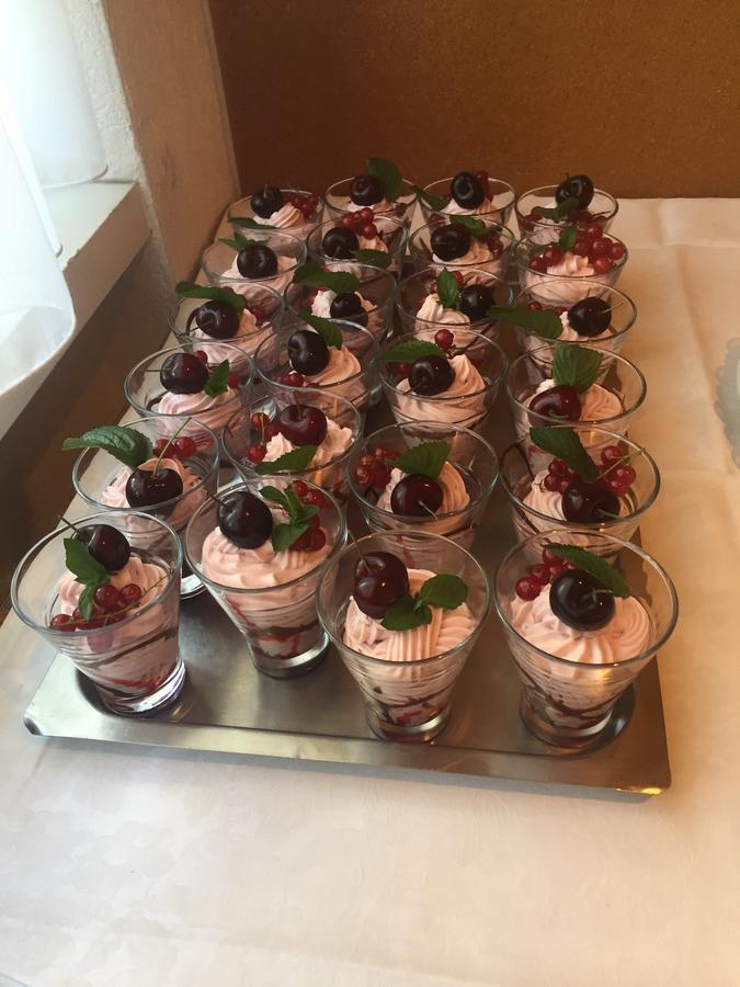 Hotel & Restaurant Stadthof Glarus Zewnętrze zdjęcie