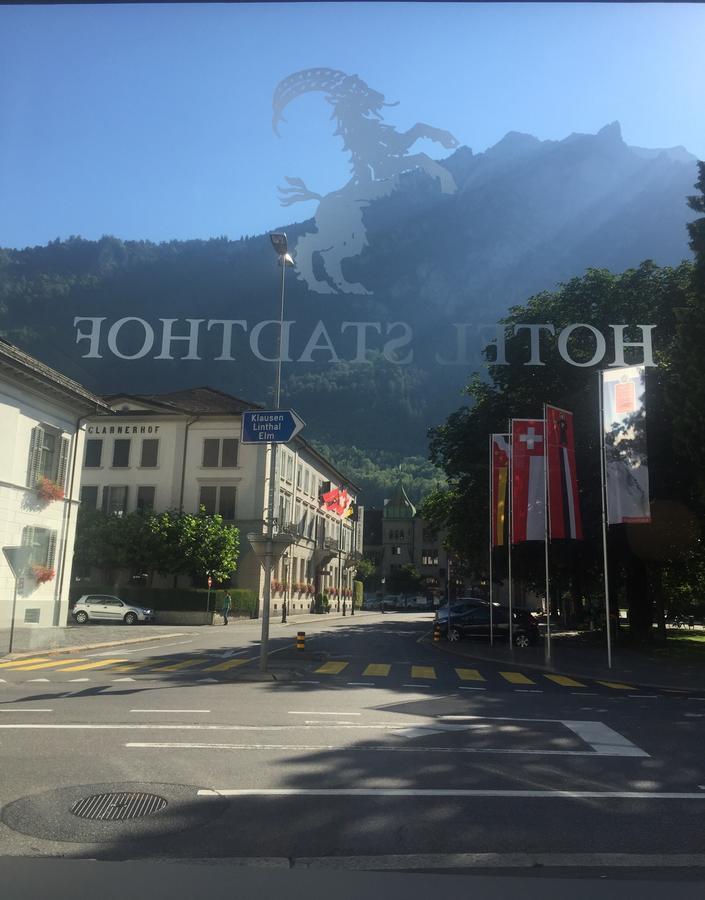 Hotel & Restaurant Stadthof Glarus Zewnętrze zdjęcie