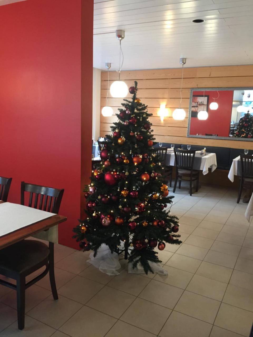Hotel & Restaurant Stadthof Glarus Zewnętrze zdjęcie
