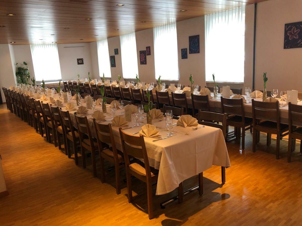 Hotel & Restaurant Stadthof Glarus Zewnętrze zdjęcie